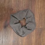 Scrunchi braun kariert