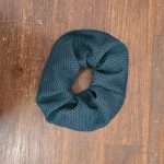 Scrunchi grün/schwarz kariert