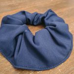 Scrunchi Dunkelblau Uni – Bild 2