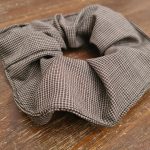 Scrunchi braun kariert – Bild 3